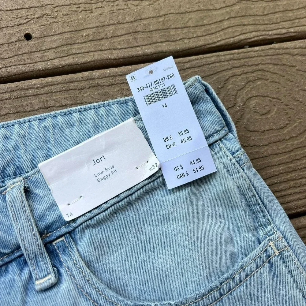 Hollister Low Rise Baggy Denim Shorts Jorts Size 14 W32 NWT